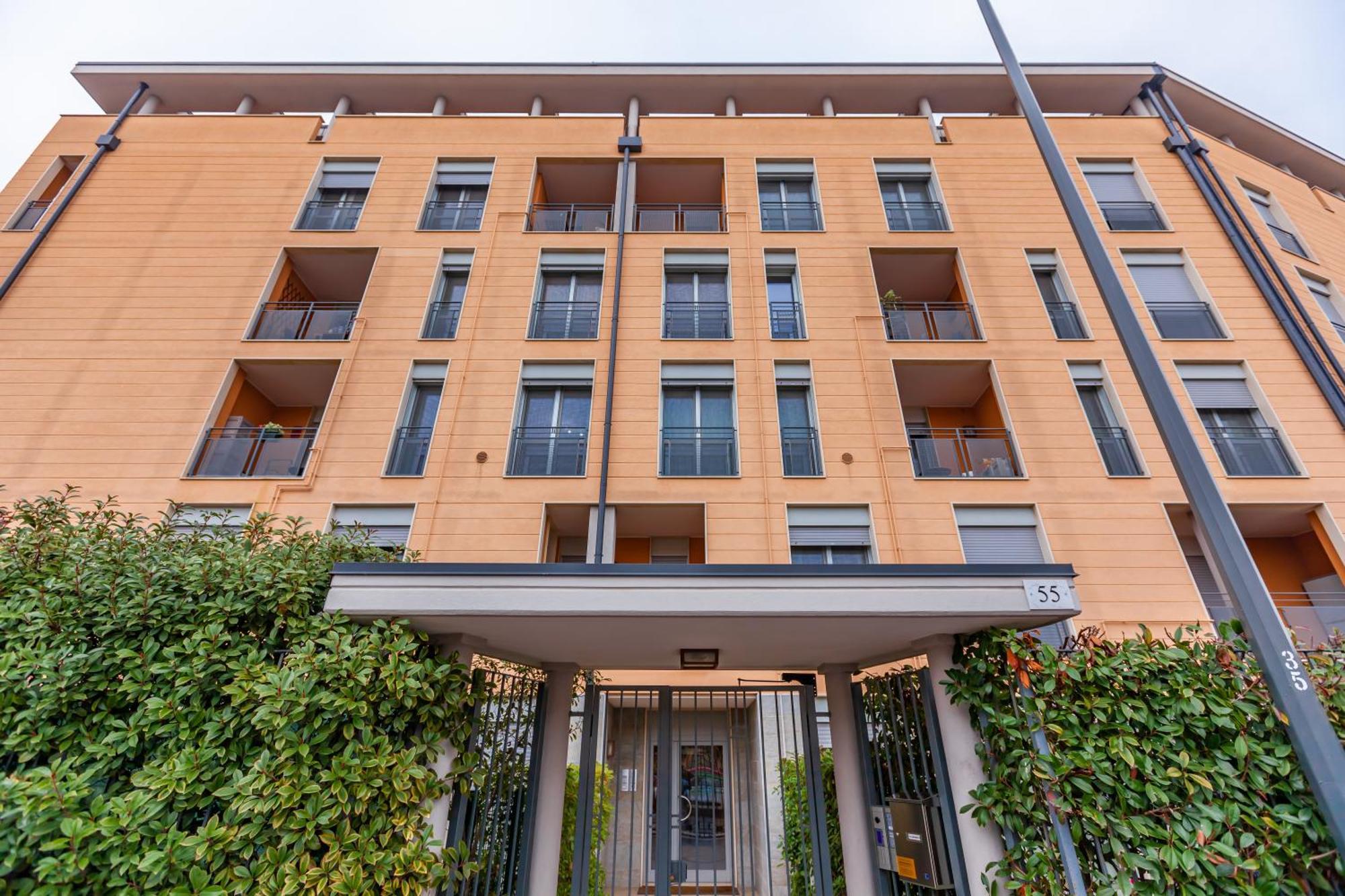 Апартаменты Milano Balcony Apt Экстерьер фото